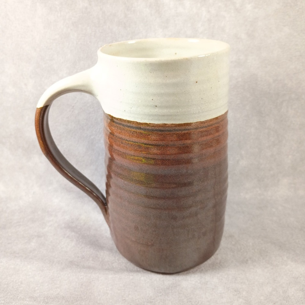 Studio‎ Art Pottery Stoneware Mug 18 oz Speckled Ribbed Artist Mark Earth Tones - Picture 2 of 5